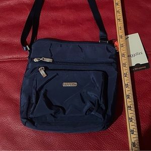 Brand new Baggallini purse.